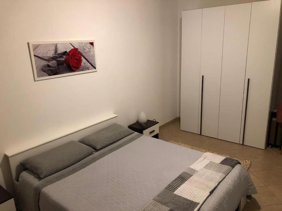 Joy Apartment Бари Екстериор снимка